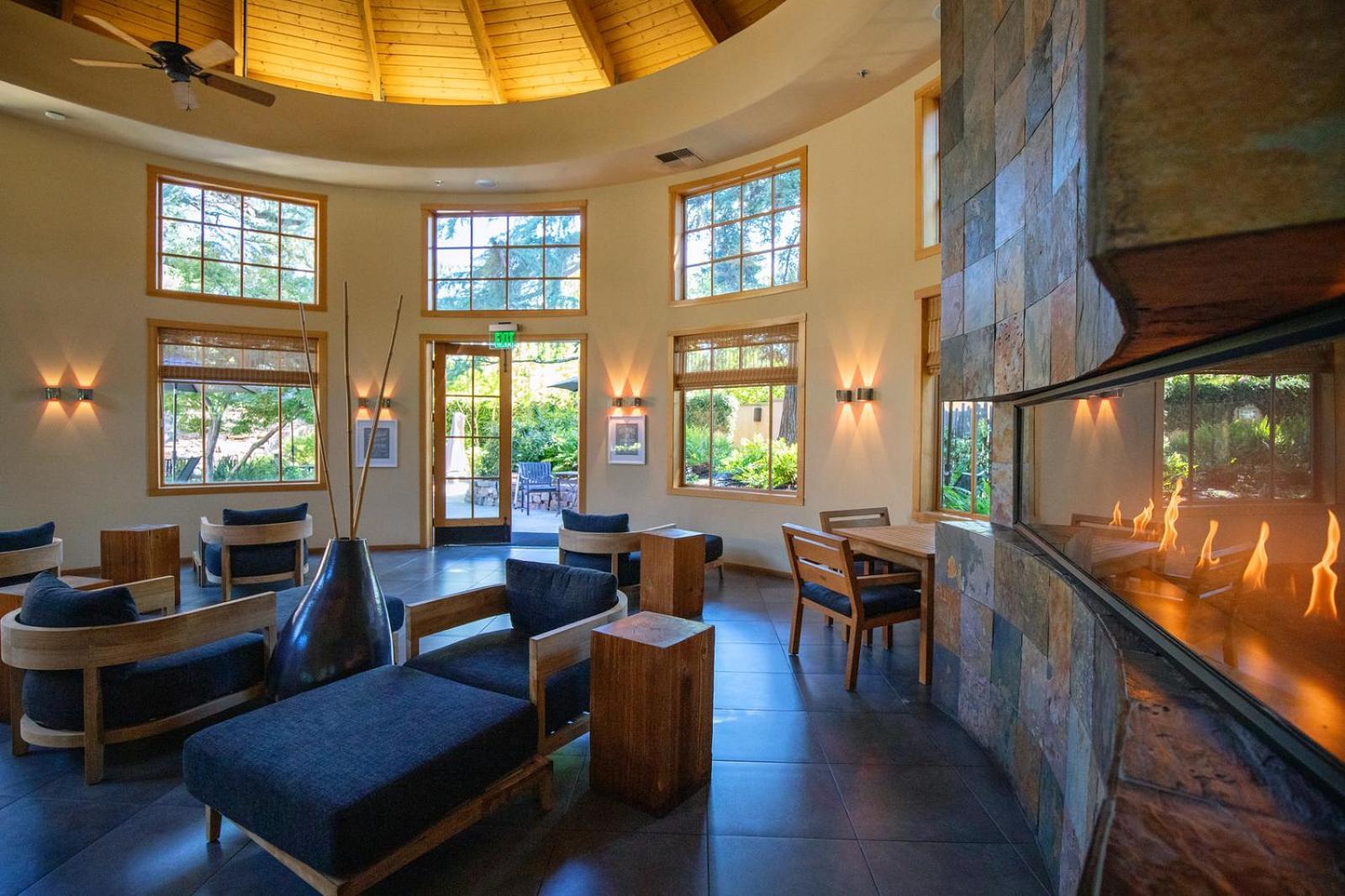 Wine & Roses Hotel Restaurant Spa לודי מראה חיצוני תמונה
